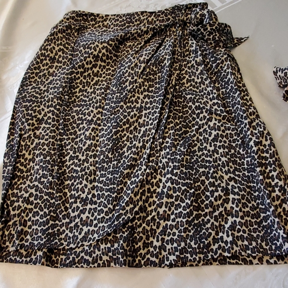 Leopard Faux Wrap Skirt  Size 4 - Picture 1 of 4